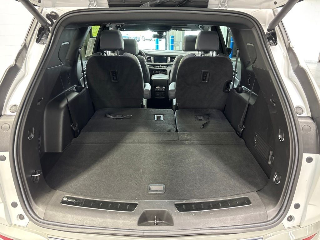 2023 Buick Enclave Essence AWD
