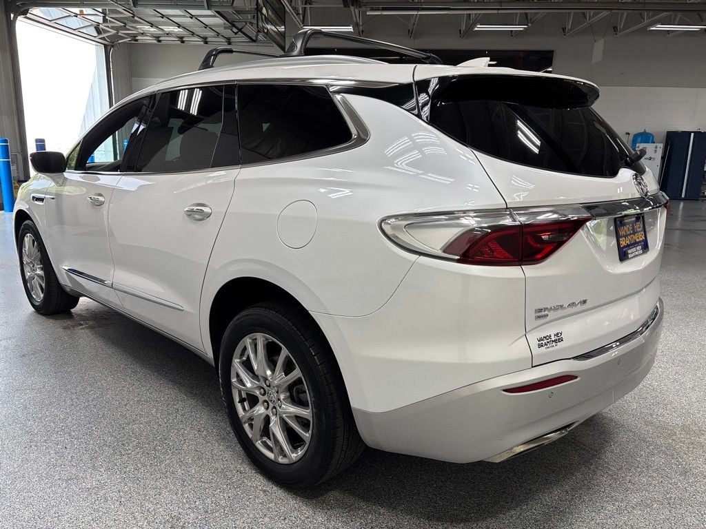 2023 Buick Enclave Essence AWD