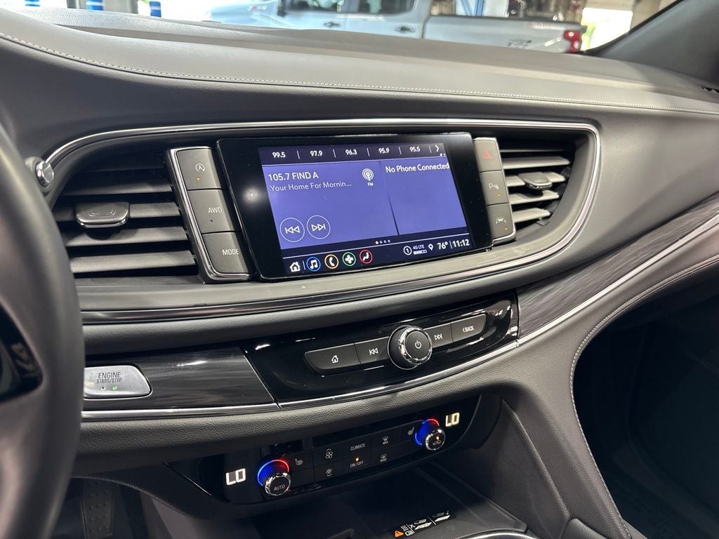 2023 Buick Enclave Essence AWD