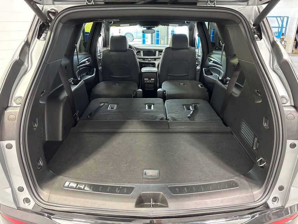 2023 Buick Enclave Essence AWD