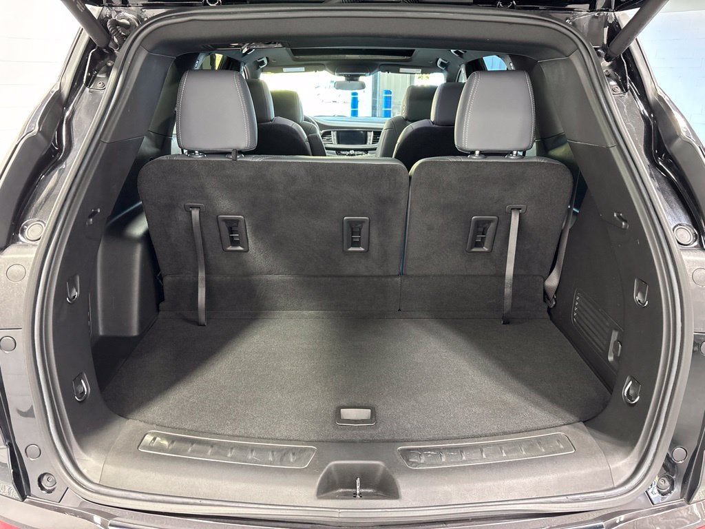 2023 Buick Enclave Essence AWD