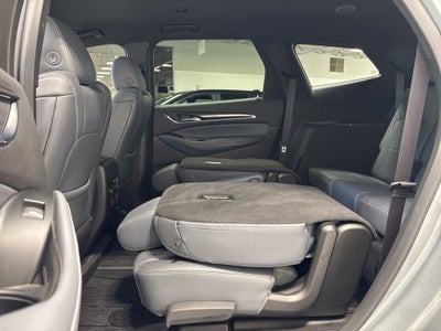 2023 Buick Enclave Essence AWD