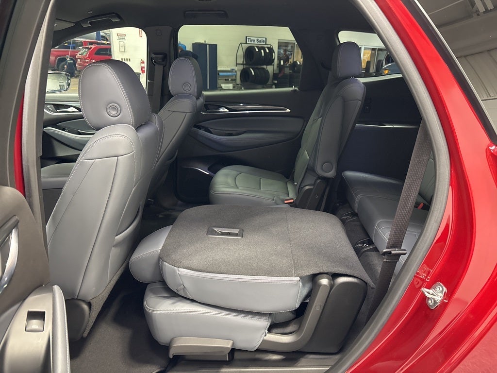 2023 Buick Enclave Essence AWD