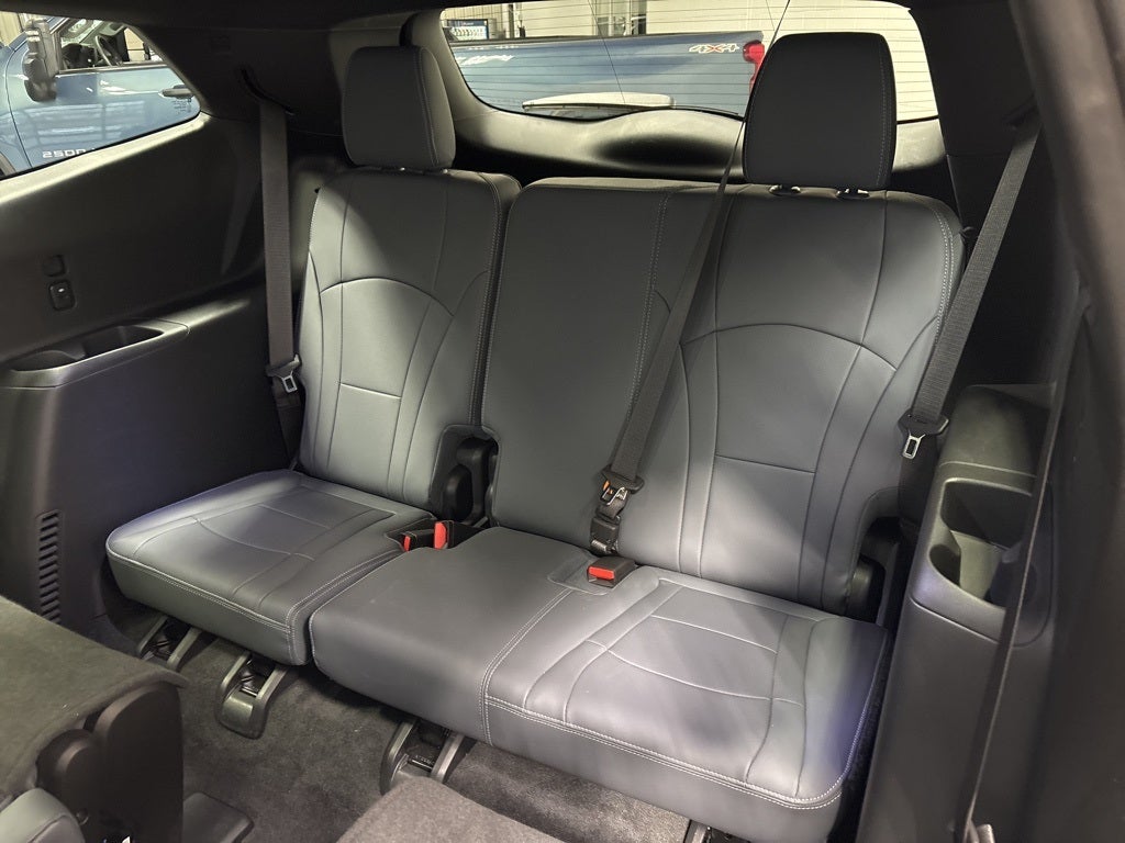 2023 Buick Enclave Essence AWD