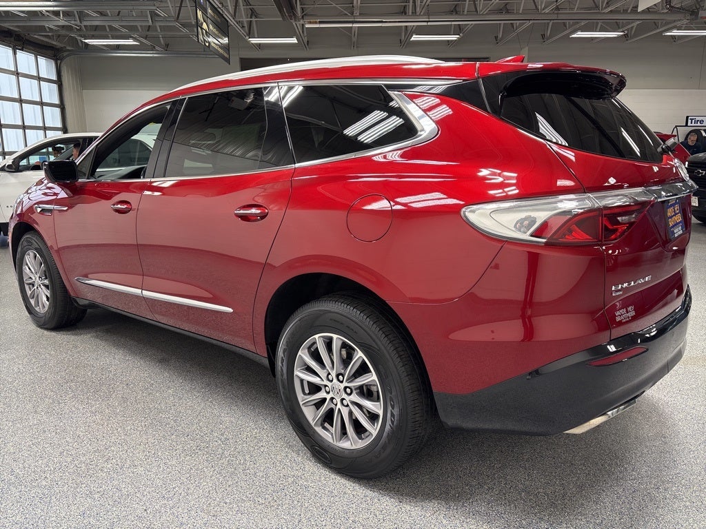 2023 Buick Enclave Essence AWD