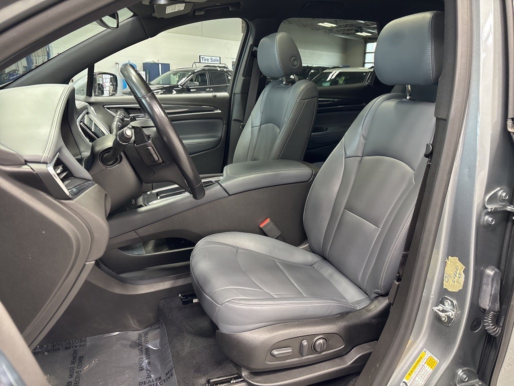 2023 Buick Enclave Essence AWD