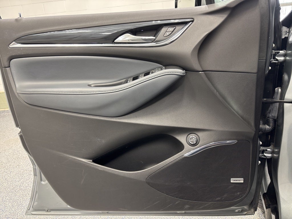 2023 Buick Enclave Essence AWD