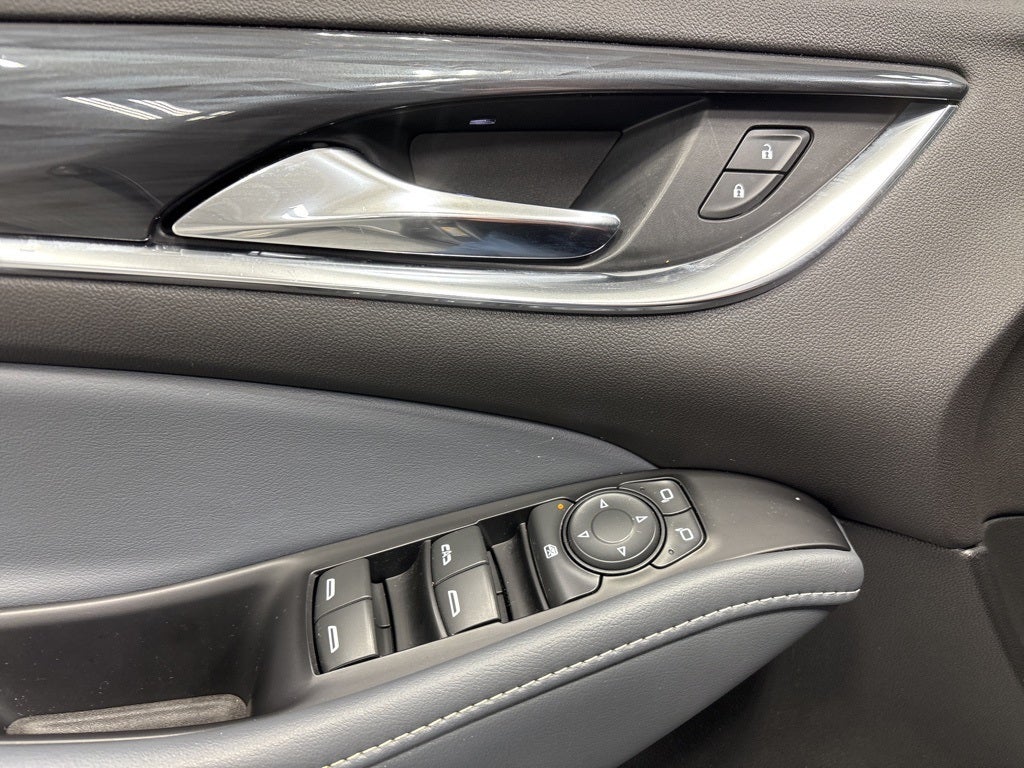 2023 Buick Enclave Essence AWD