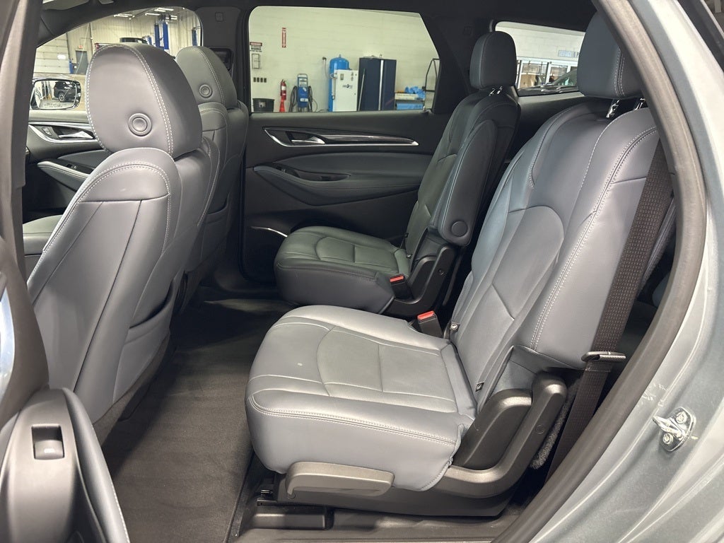 2023 Buick Enclave Essence AWD