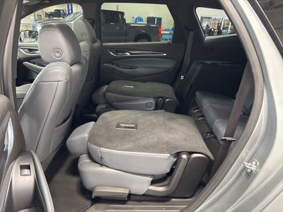 2023 Buick Enclave Essence AWD