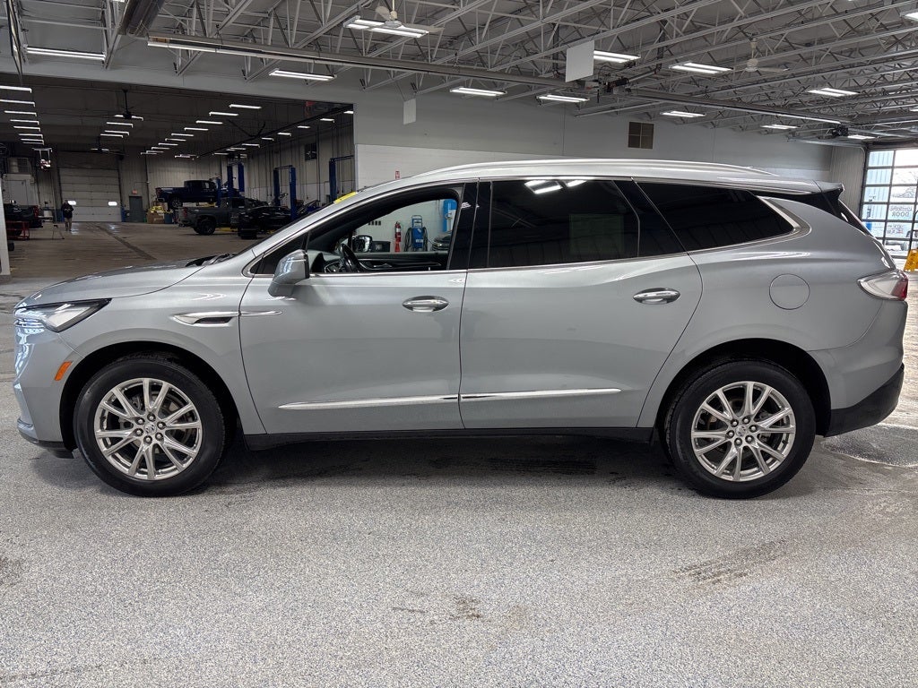 2023 Buick Enclave Essence AWD