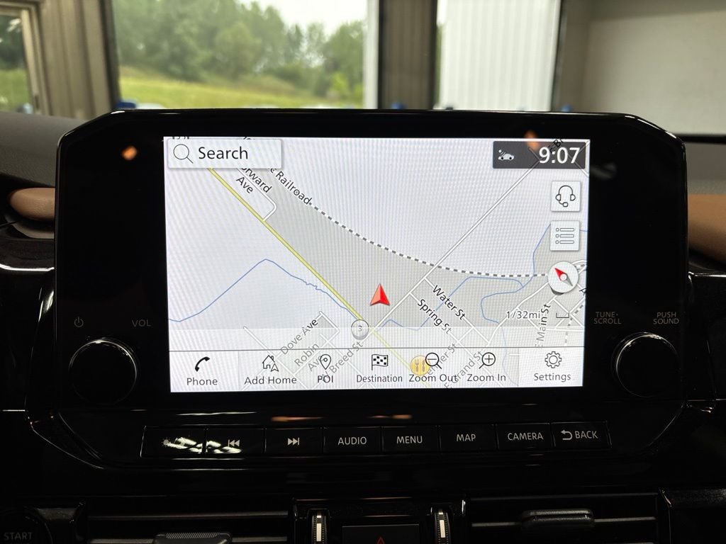 2025 Nissan Pathfinder Platinum 4WD
