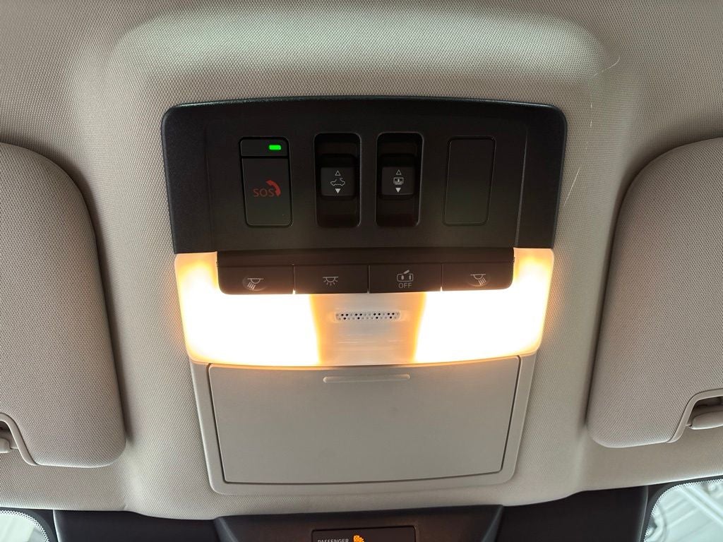 2025 Nissan Pathfinder Platinum 4WD