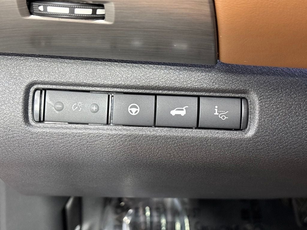 2025 Nissan Pathfinder Platinum 4WD
