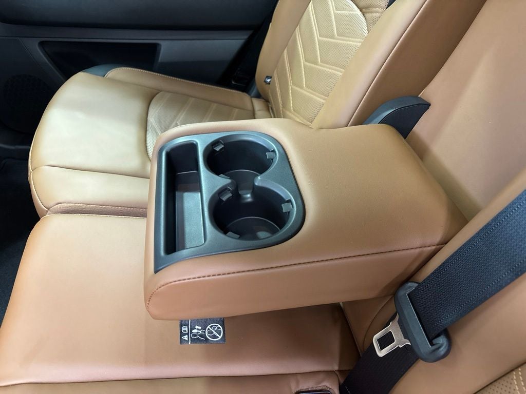 2025 Nissan Pathfinder Platinum 4WD
