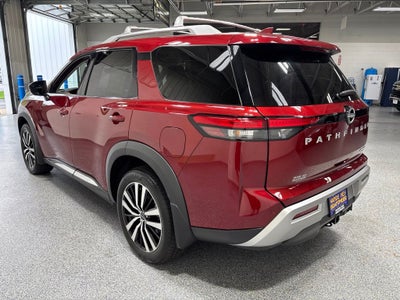 2025 Nissan Pathfinder Platinum 4WD