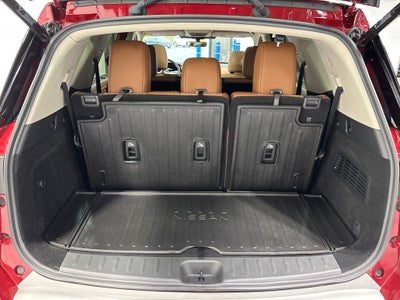 2025 Nissan Pathfinder Platinum 4WD