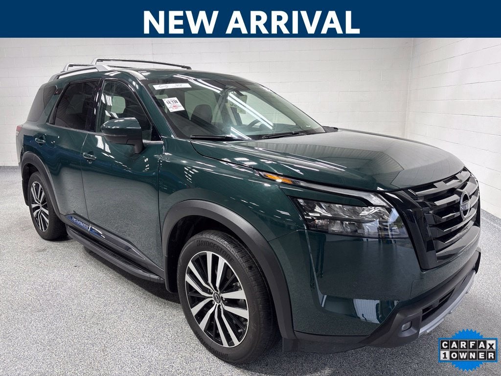 2025 Nissan Pathfinder Platinum