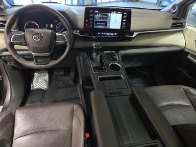 2022 Toyota Sienna Platinum