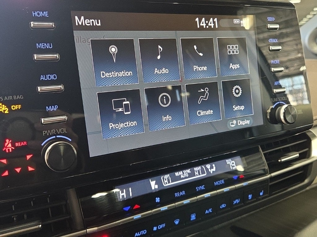 2022 Toyota Sienna Platinum