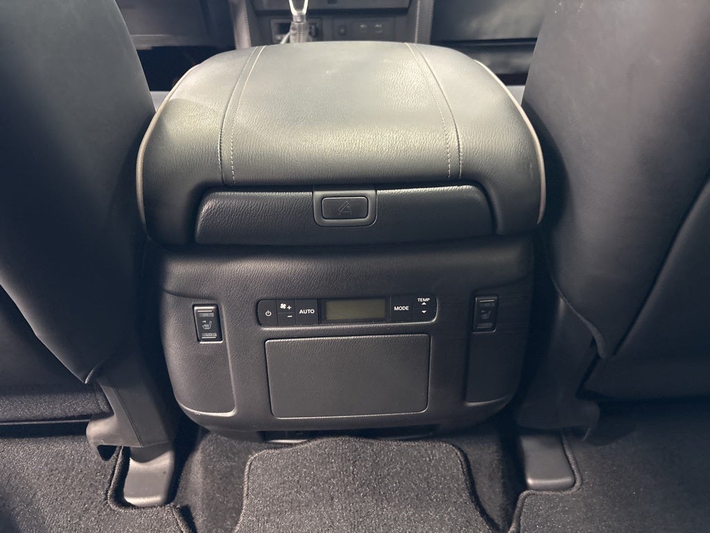 2024 Nissan Armada Platinum 4WD